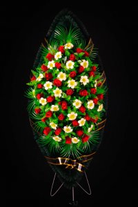 Венок ручной работы