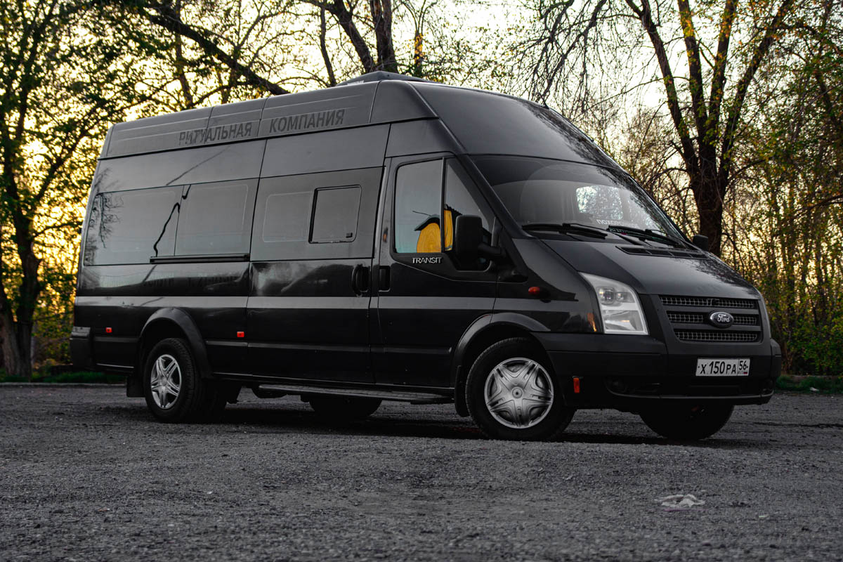 Форд черный